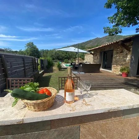 Villabergerie En Pierre Du Pays