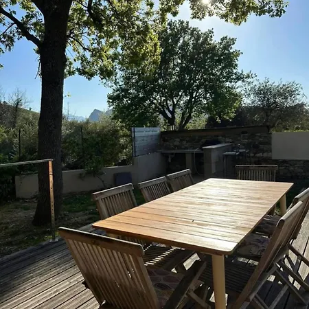 度假居 Villabergerie En Pierre Du Pays