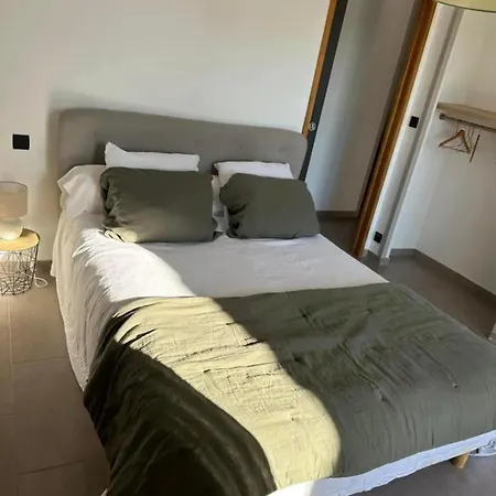 Holiday home Villabergerie En Pierre Du Pays